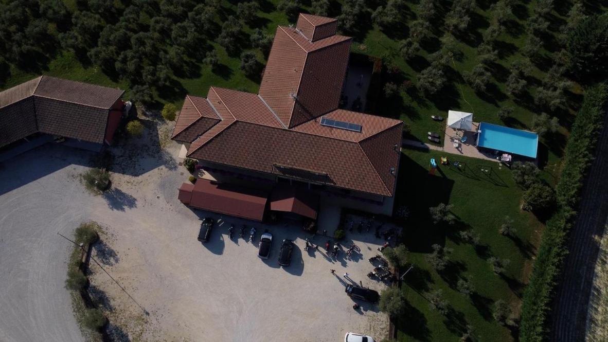 Agriturismo Olistella 팔라쫄로델로스텔라 외부 사진