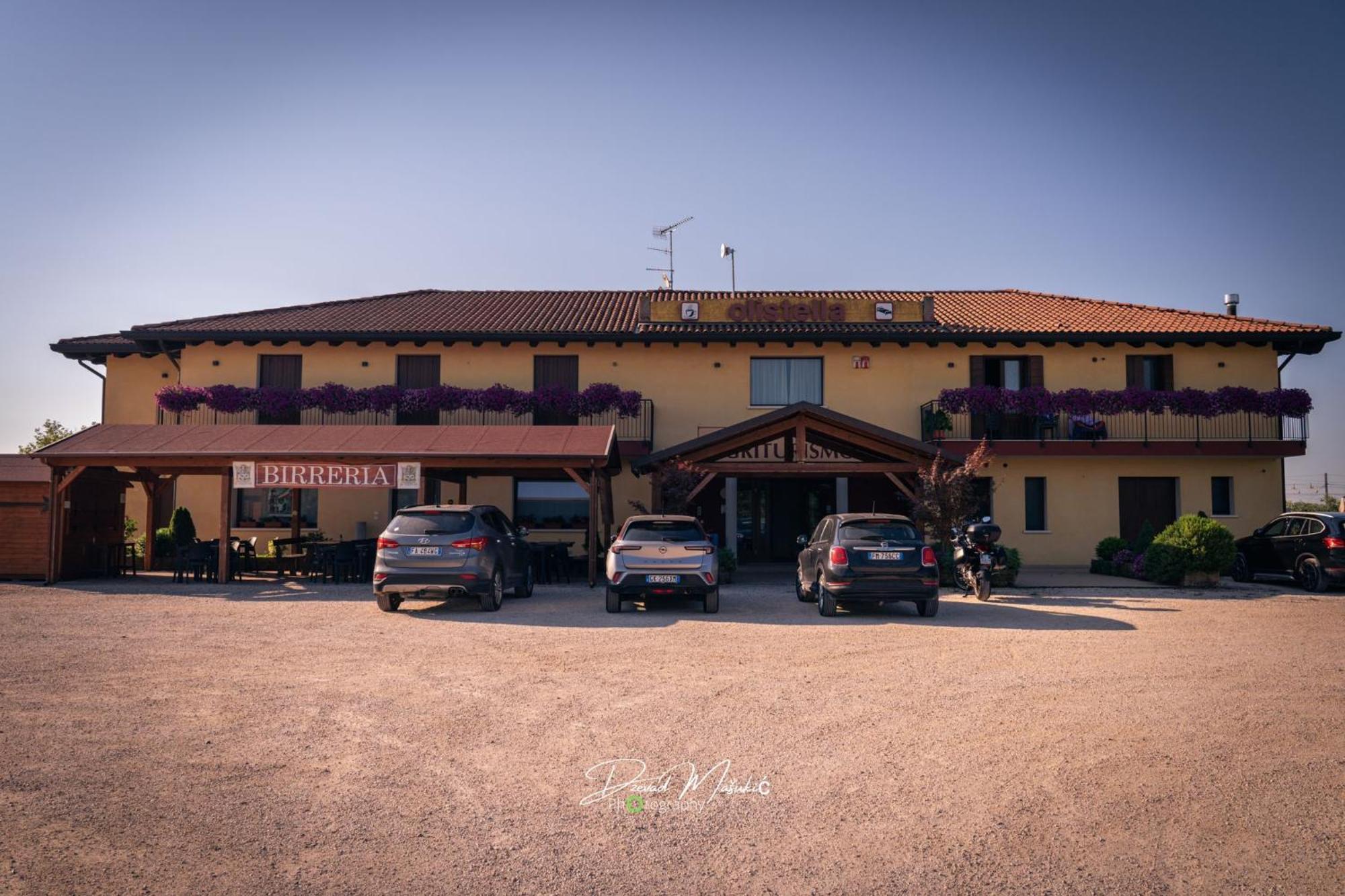 Agriturismo Olistella 팔라쫄로델로스텔라 외부 사진