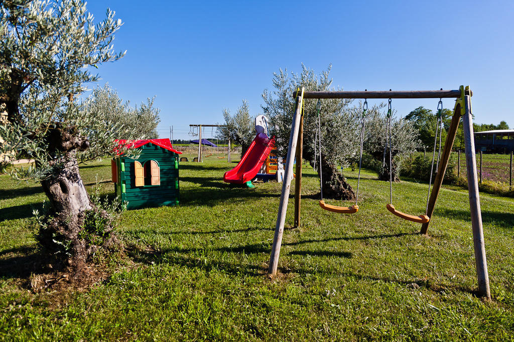 Agriturismo Olistella 팔라쫄로델로스텔라 외부 사진